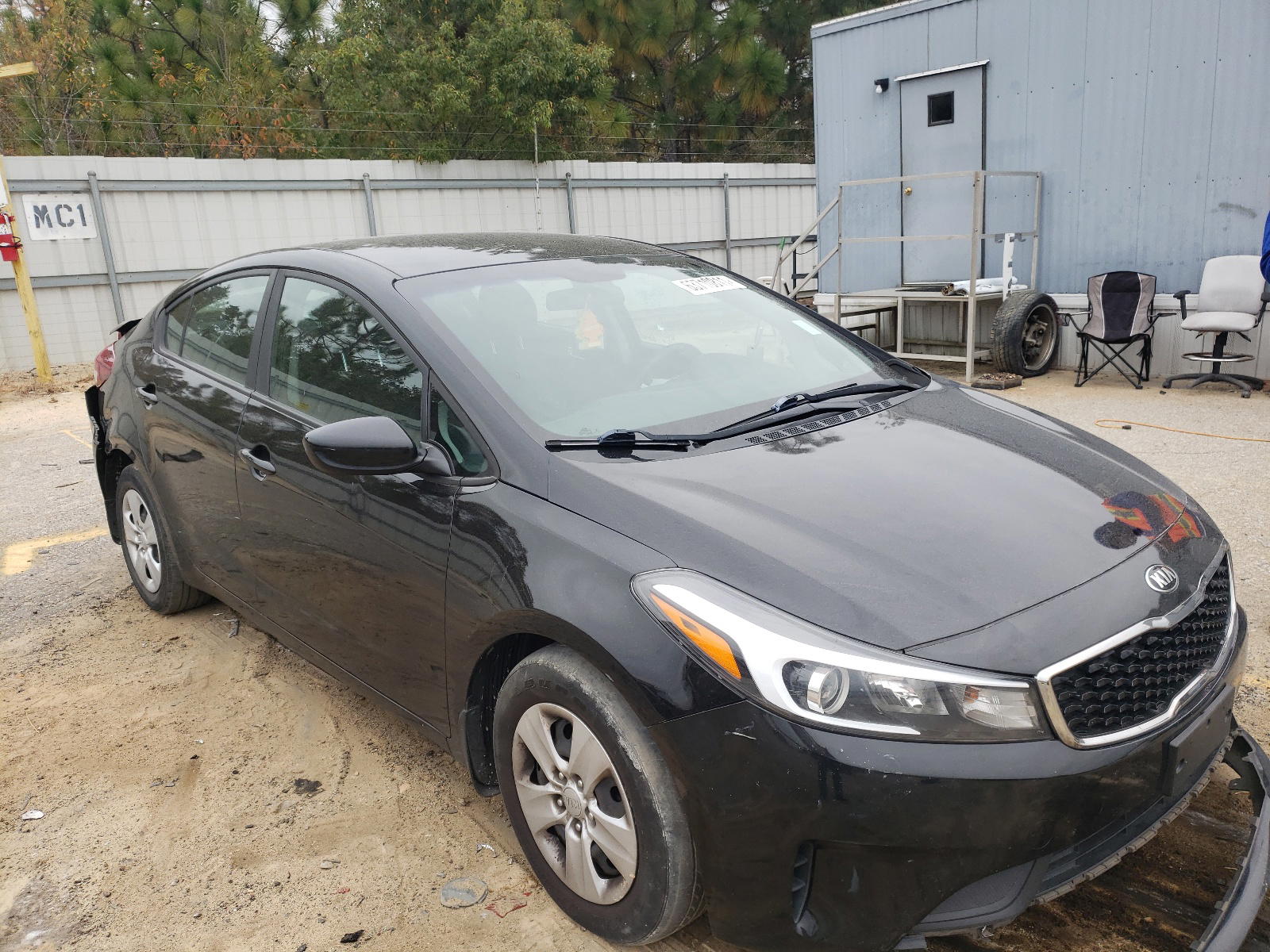 KIA FORTE LX 2017 with VIN 3KPFK4A7XHE080465 - Photo from auction