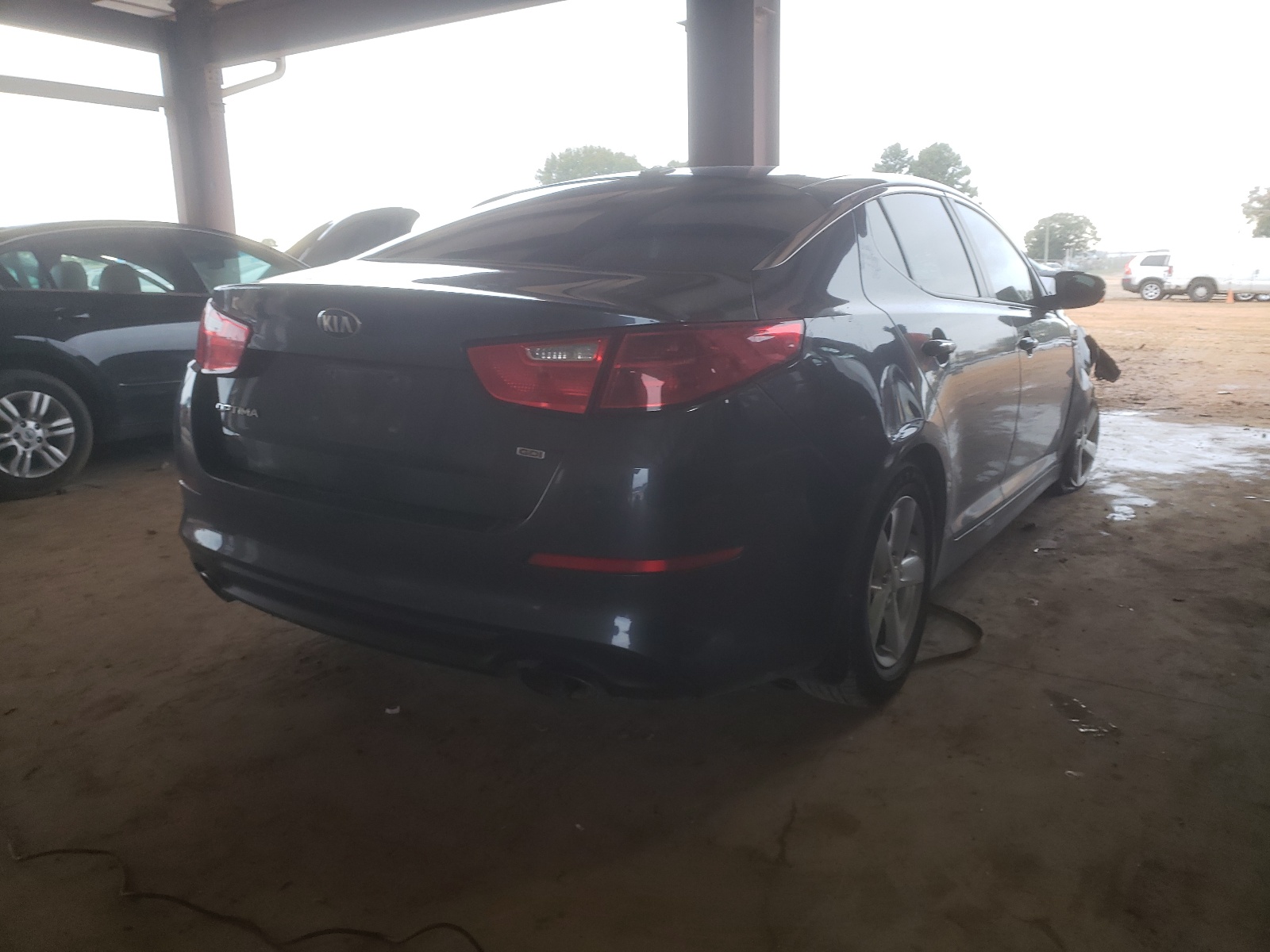 Photo 4 from auction – 2015 KIA OPTIMA LX with VIN 5XXGM4A70FG490324
