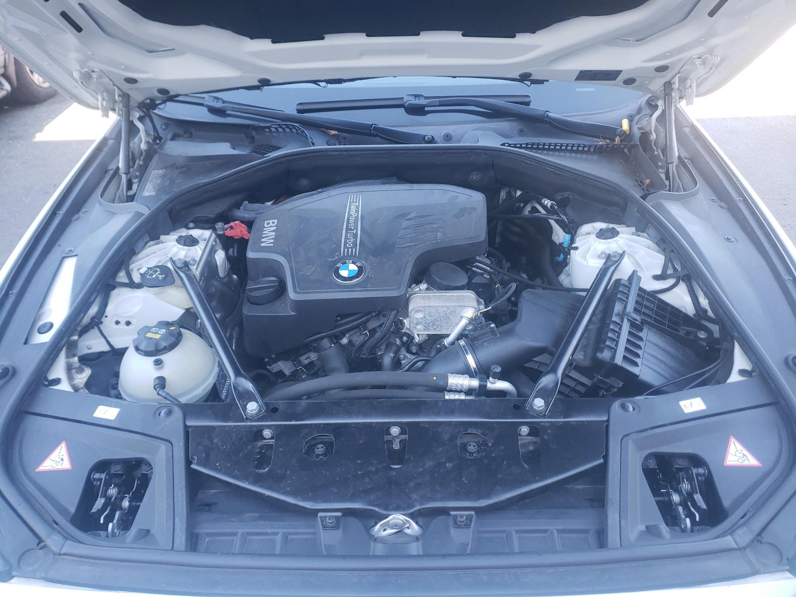 Photo 7 from auction – 2016 BMW 528 XI with VIN WBA5A7C57GG144419