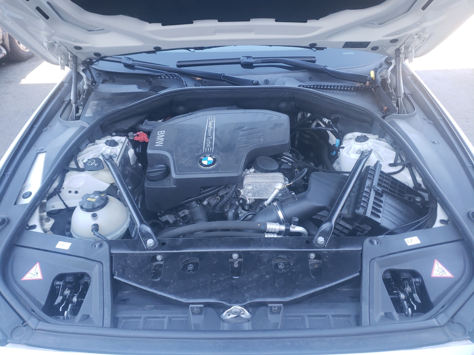 Фото 7 с аукциона – 2016 BMW 528 XI с VIN WBA5A7C57GG144419