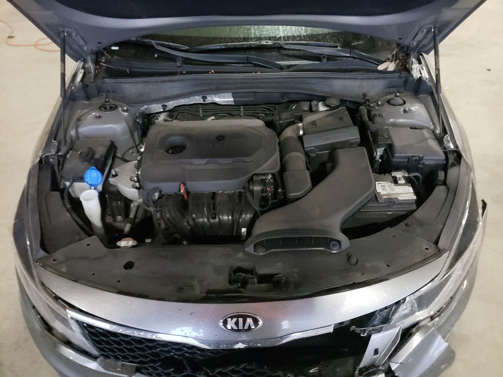 Photo 7 from auction – 2017 KIA OPTIMA LX with VIN 5XXGT4L38HG167686