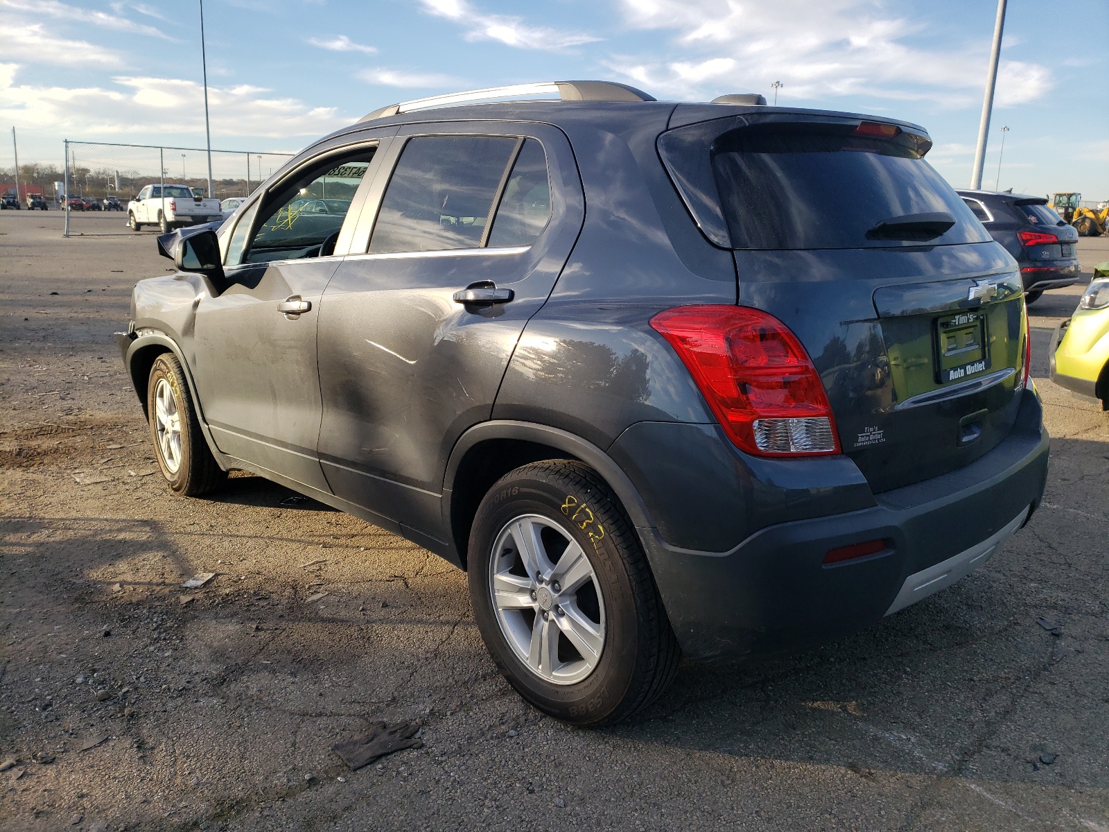 Фото 3 с аукциона – 2016 CHEVROLET TRAX 1LT с VIN 3GNCJLSB4GL254566