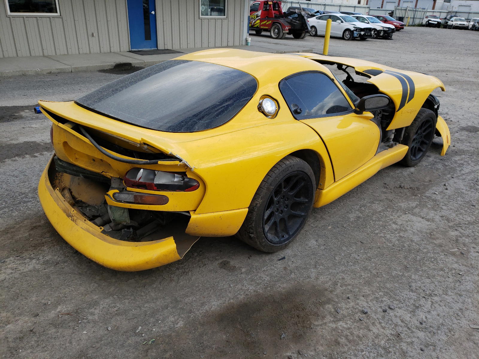 Photo 4 from auction – 2001 DODGE VIPER GTS with VIN 1B3ER69E71V700925
