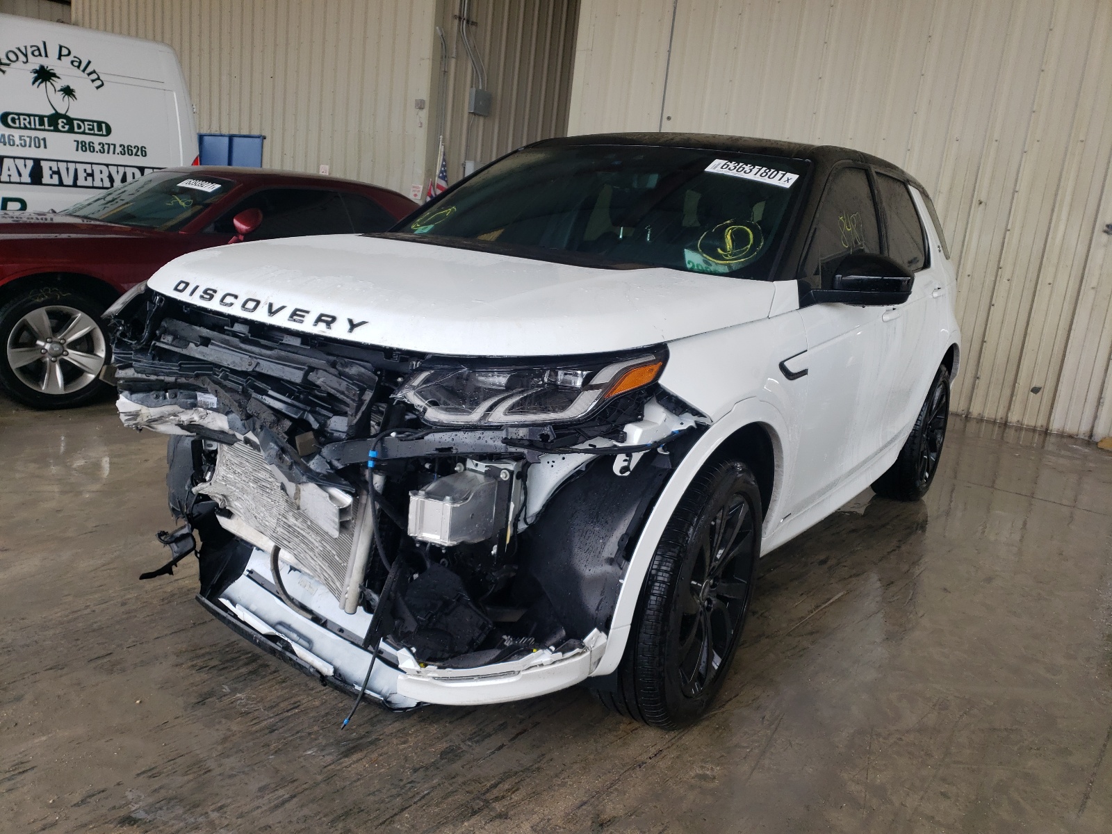 Photo 2 from auction – 2020 LAND ROVER DISCOVERY with VIN SALCL2FX0LH880622