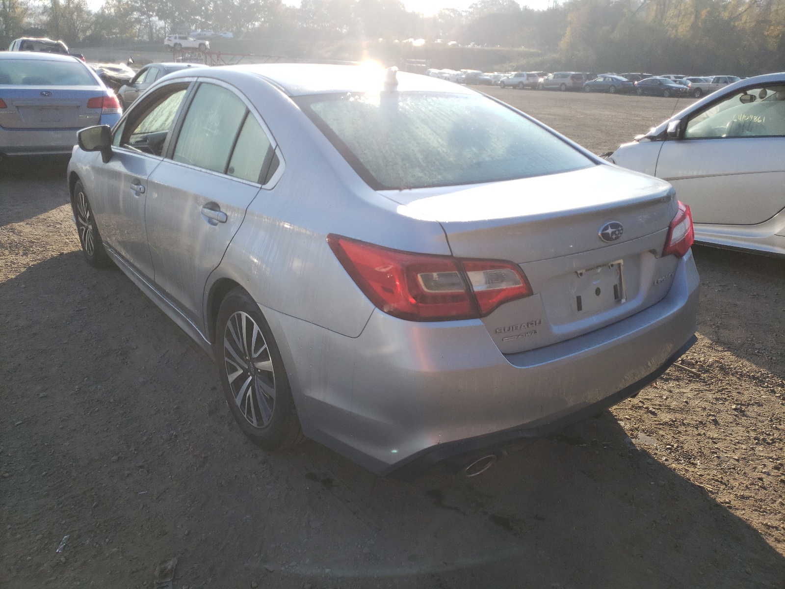 Photo 3 from auction – 2019 SUBARU LEGACY 2.5 with VIN 4S3BNAF68K3007372
