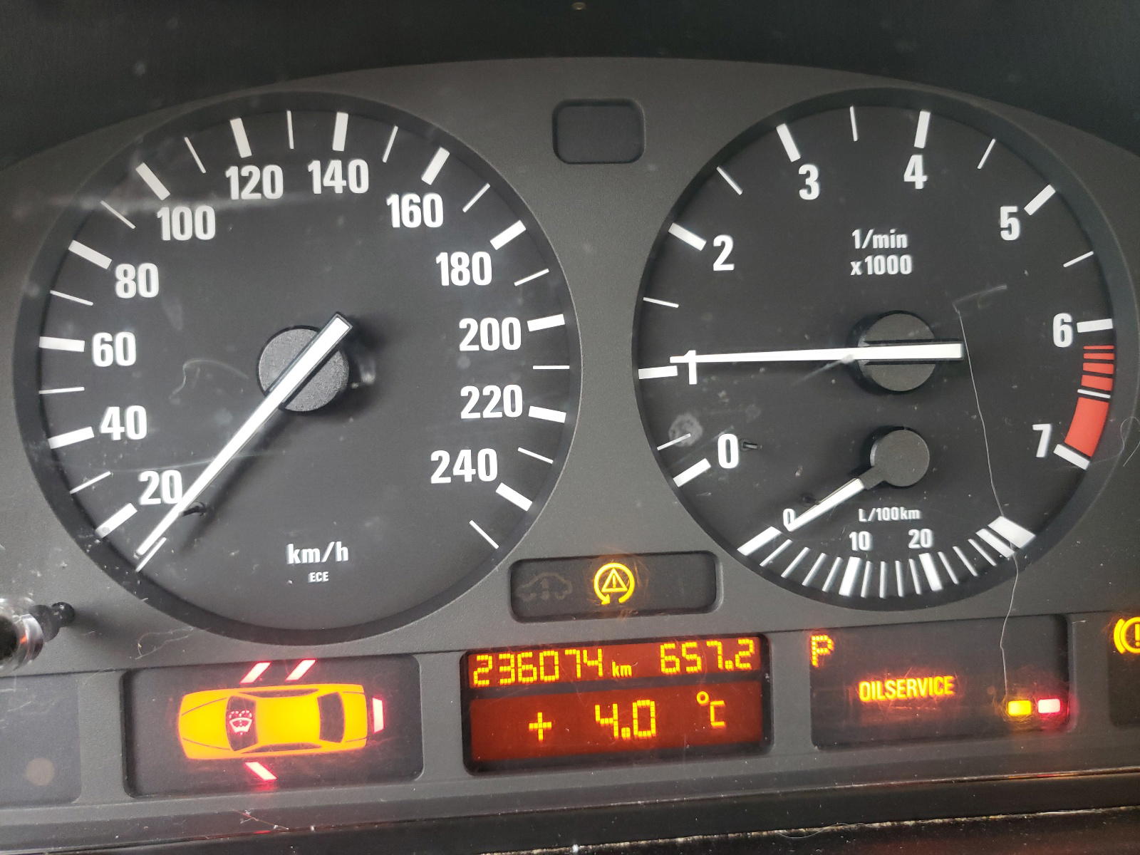 Photo 8 from auction – 2003 BMW X5 3.0I with VIN 5UXFA53563LV93845