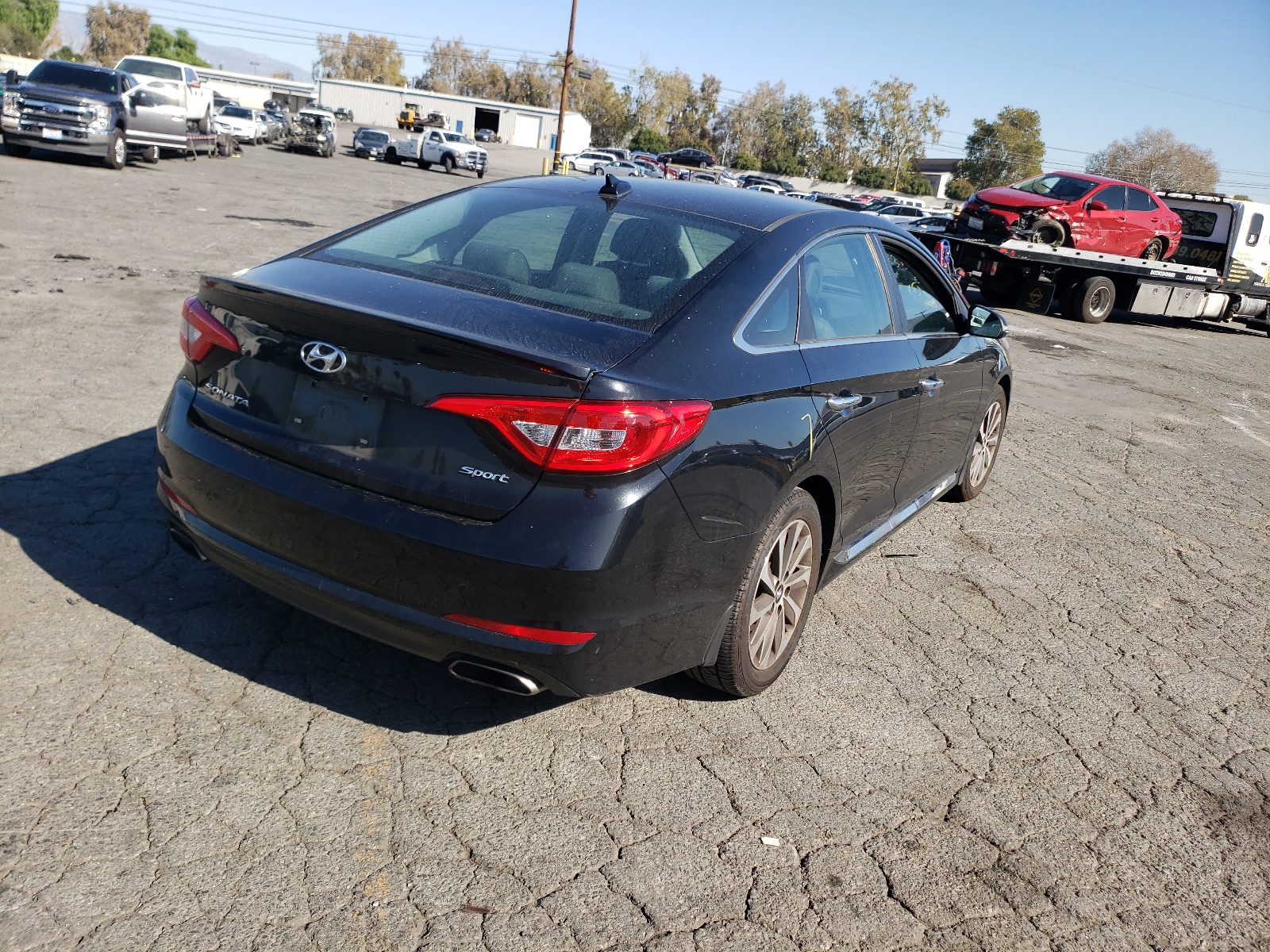 Photo 4 from auction – 2016 HYUNDAI SONATA SPO with VIN 5NPE34AF2GH338150