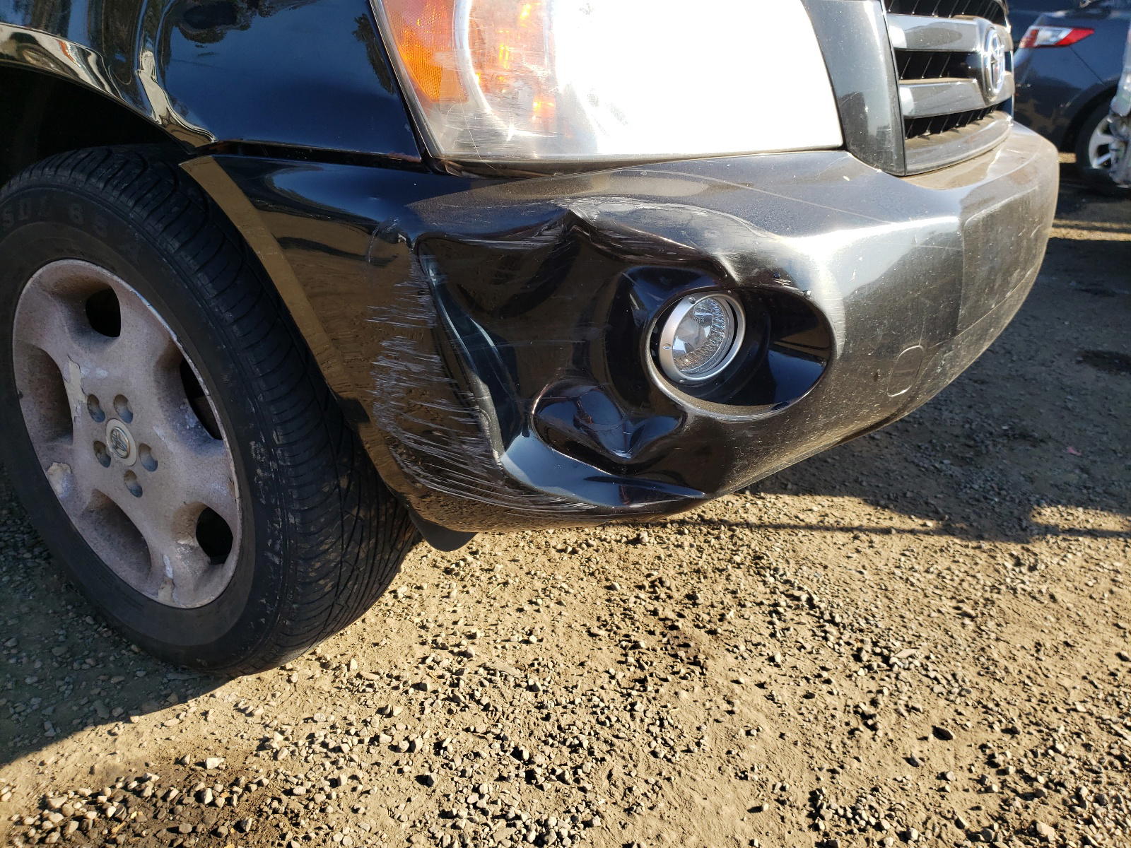 Photo 9 from auction – 2004 TOYOTA HIGHLANDER with VIN JTEEP21A740026486