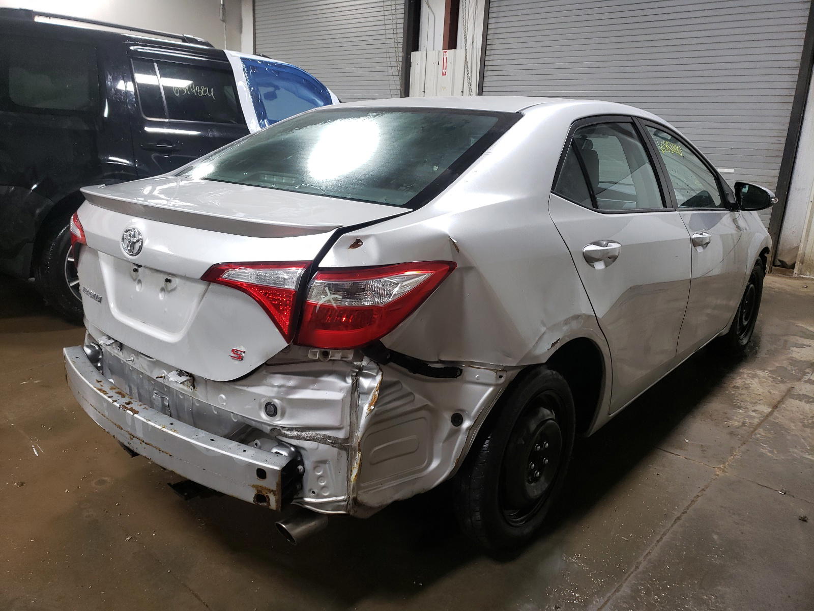 Photo 4 from auction – 2016 TOYOTA COROLLA L with VIN 5YFBURHE7GP473914