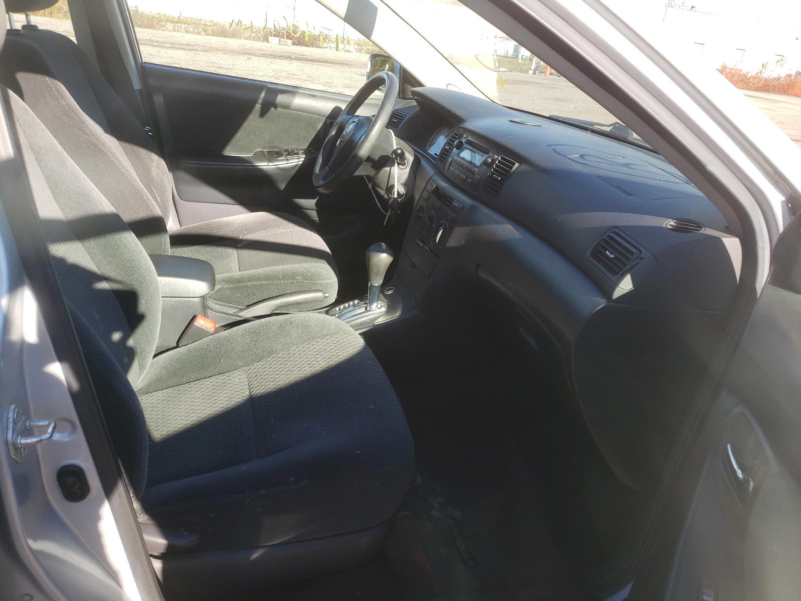 Photo 5 from auction – 2006 TOYOTA COROLLA CE with VIN 2T1BR32E76C695925