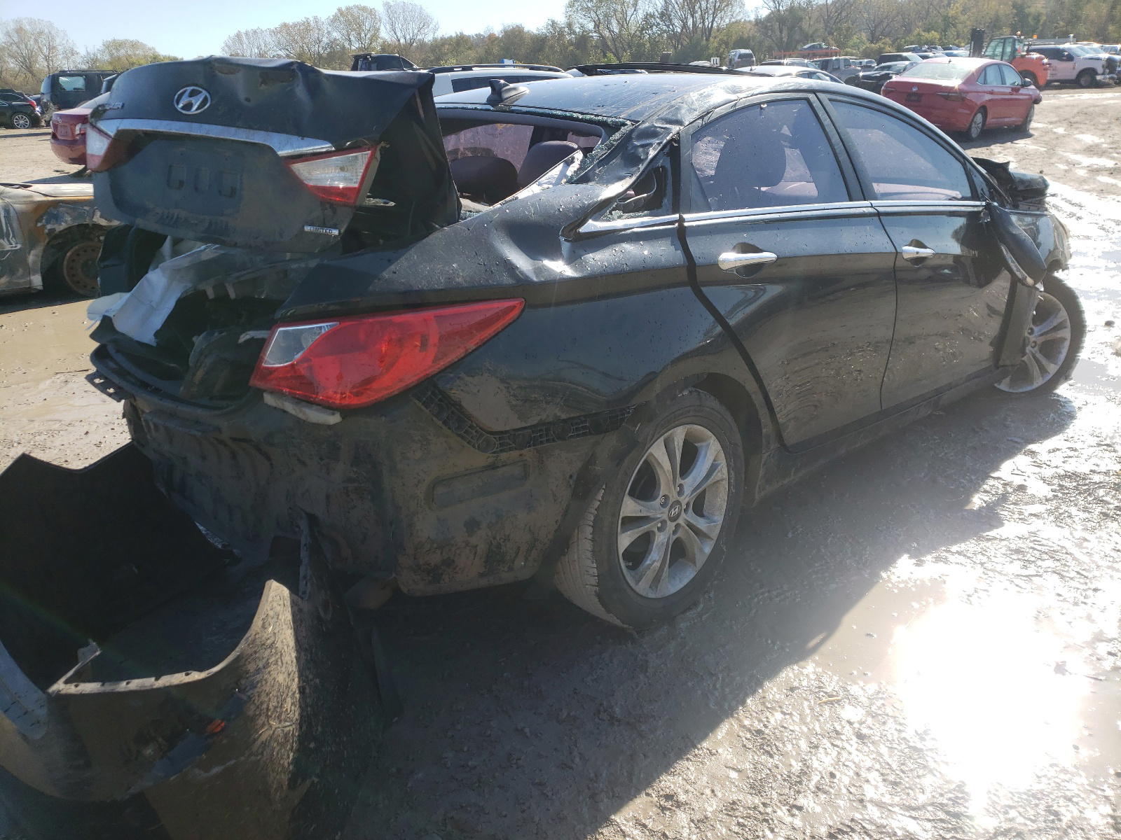 Photo 4 from auction – 2012 HYUNDAI SONATA SE with VIN 5NPEC4AC9CH482116