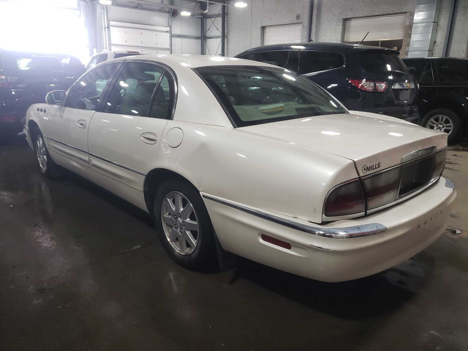 Photo 3 from auction – 2005 BUICK PARK AVENU with VIN 1G4CW54K054100986