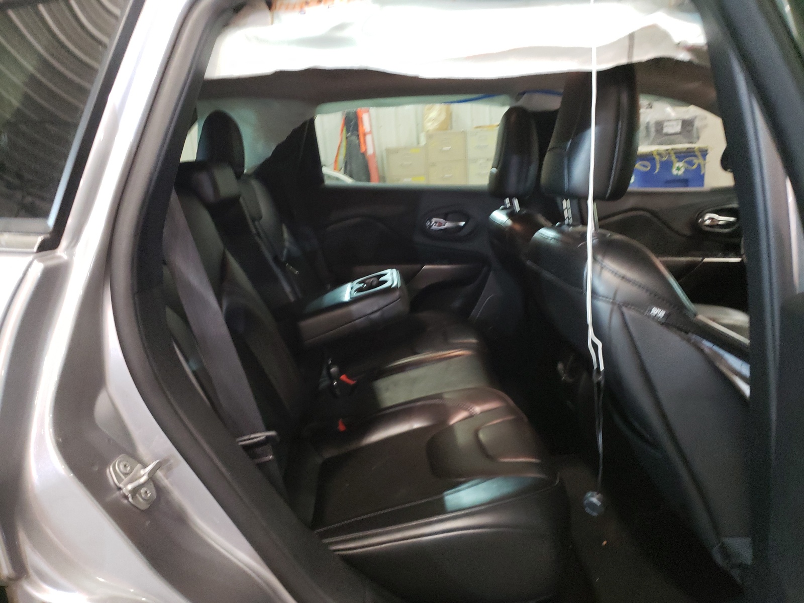 Photo 6 from auction – 2019 JEEP CHEROKEE L with VIN 1C4PJLLB9KD318690