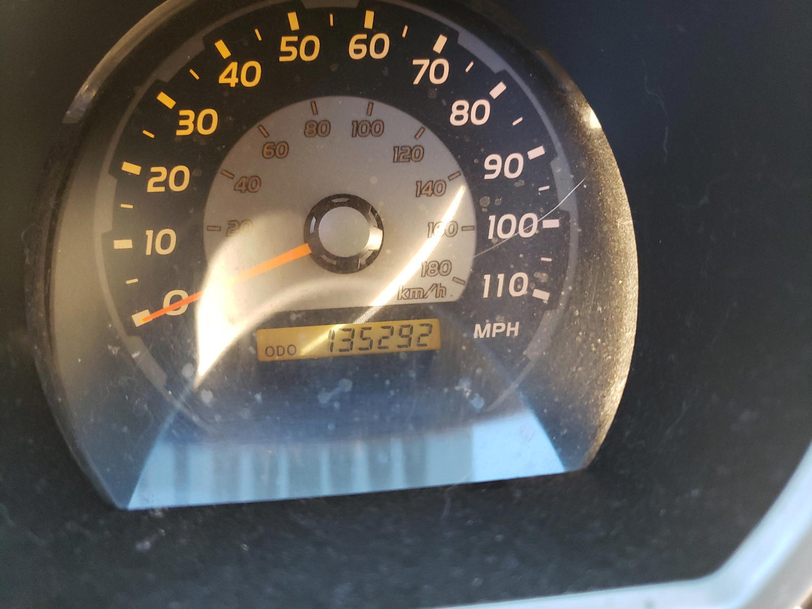 Photo 8 from auction – 2004 TOYOTA 4RUNNER SR with VIN JTEBU14R948013778