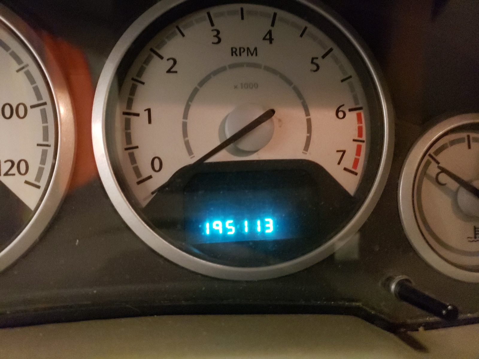 Photo 8 from auction – 2008 CHRYSLER TOWN AND C with VIN 2A8HR44H78R842005