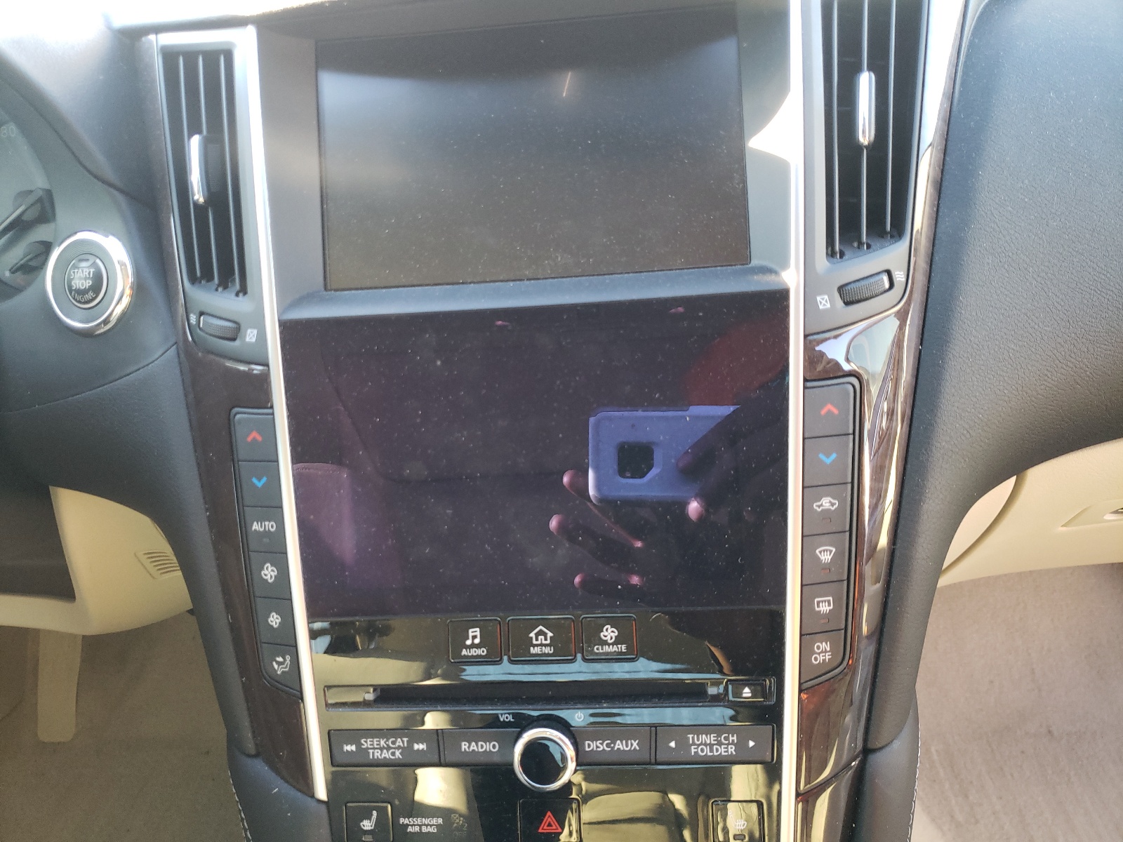 Photo 9 from auction – 2016 INFINITI Q50 PREMIU with VIN JN1EV7AP1GM301121