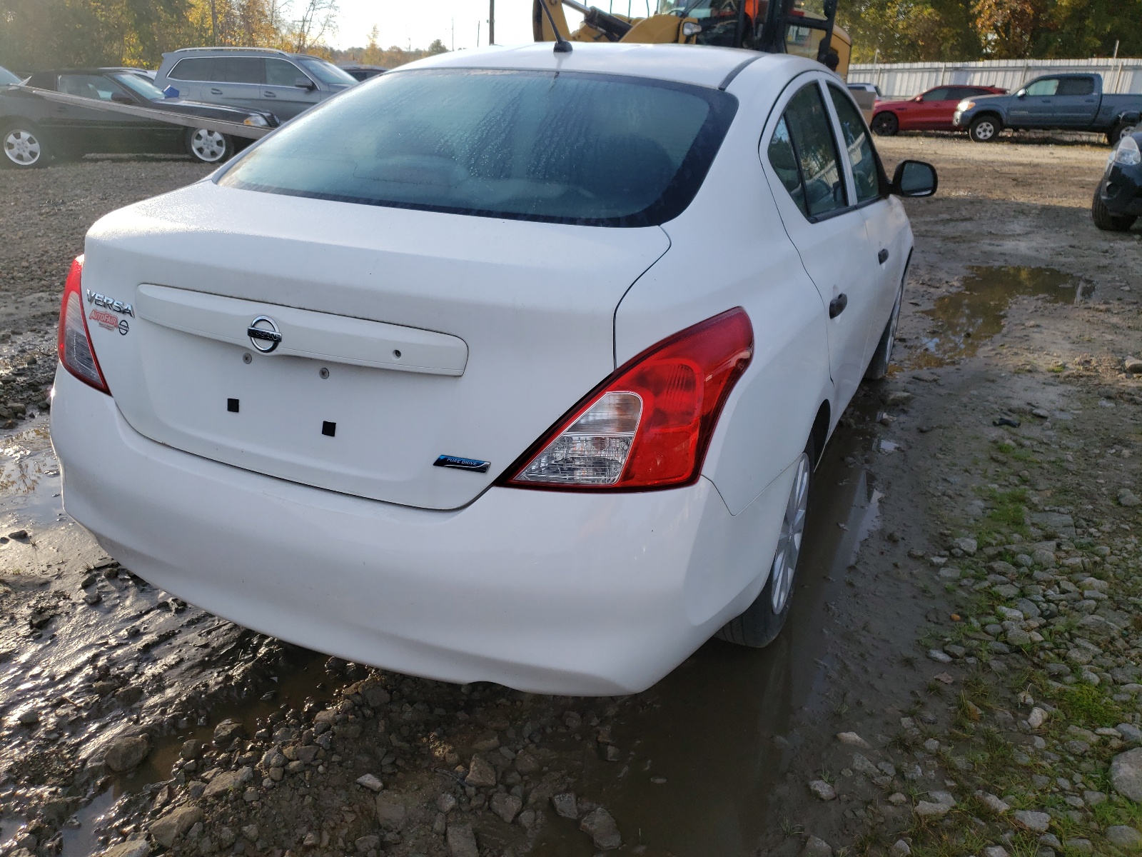 Photo 4 from auction – 2014 NISSAN VERSA S with VIN 3N1CN7AP7EL813061