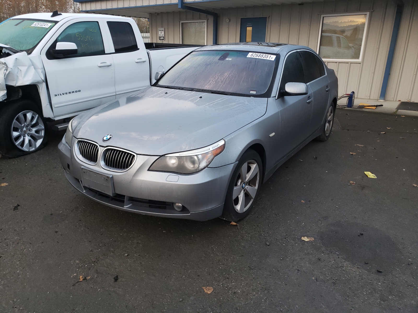 Photo 2 from auction – 2007 BMW 530 XI with VIN WBANF73507CU27642