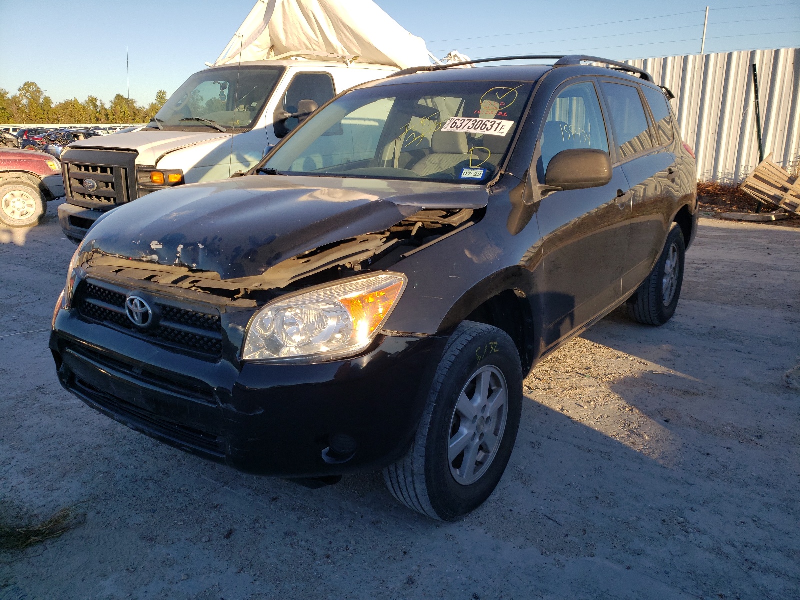 Photo 2 from auction – 2007 TOYOTA RAV4 with VIN JTMZD33V475071526