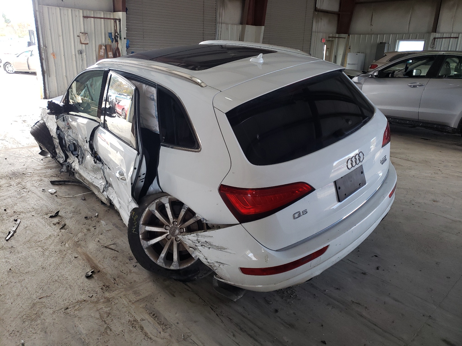 Photo 3 from auction – 2016 AUDI Q5 PREMIUM with VIN WA1L2AFP9GA088708