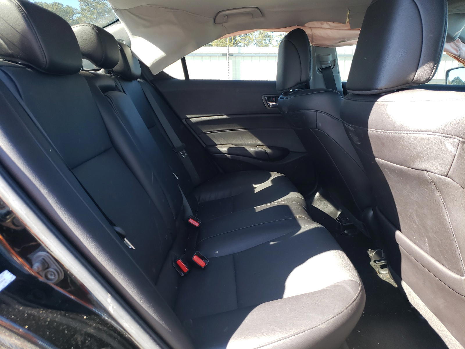Photo 6 from auction – 2018 ACURA ILX PREMIU with VIN 19UDE2F79JA005116