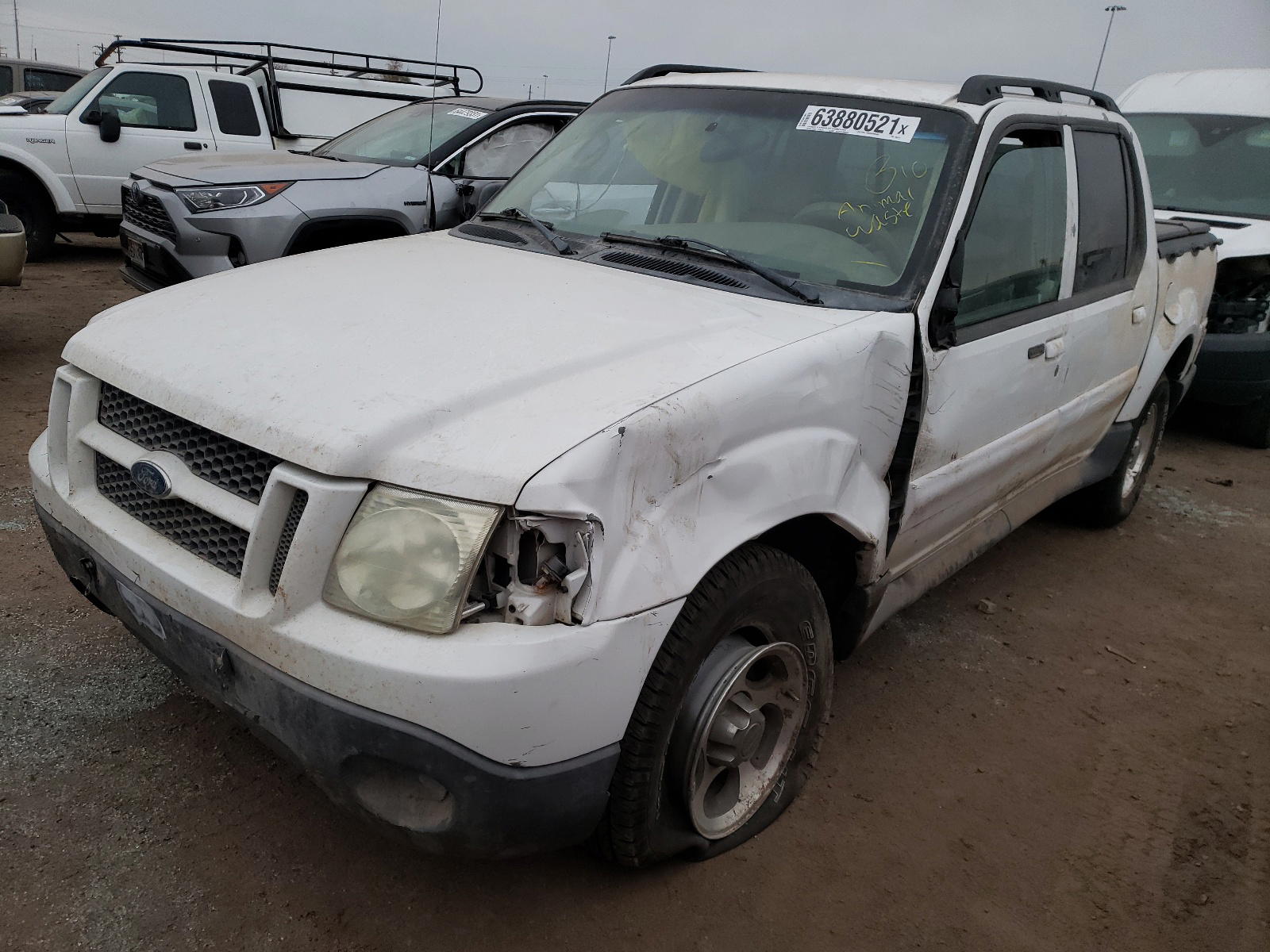 Photo 2 from auction – 2005 FORD EXPLORER S with VIN 1FMDU77K05UA65237