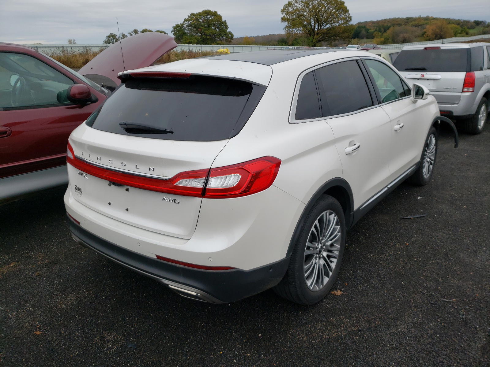 Photo 4 from auction – 2016 LINCOLN MKX RESERV with VIN 2LMTJ8LR3GBL74405