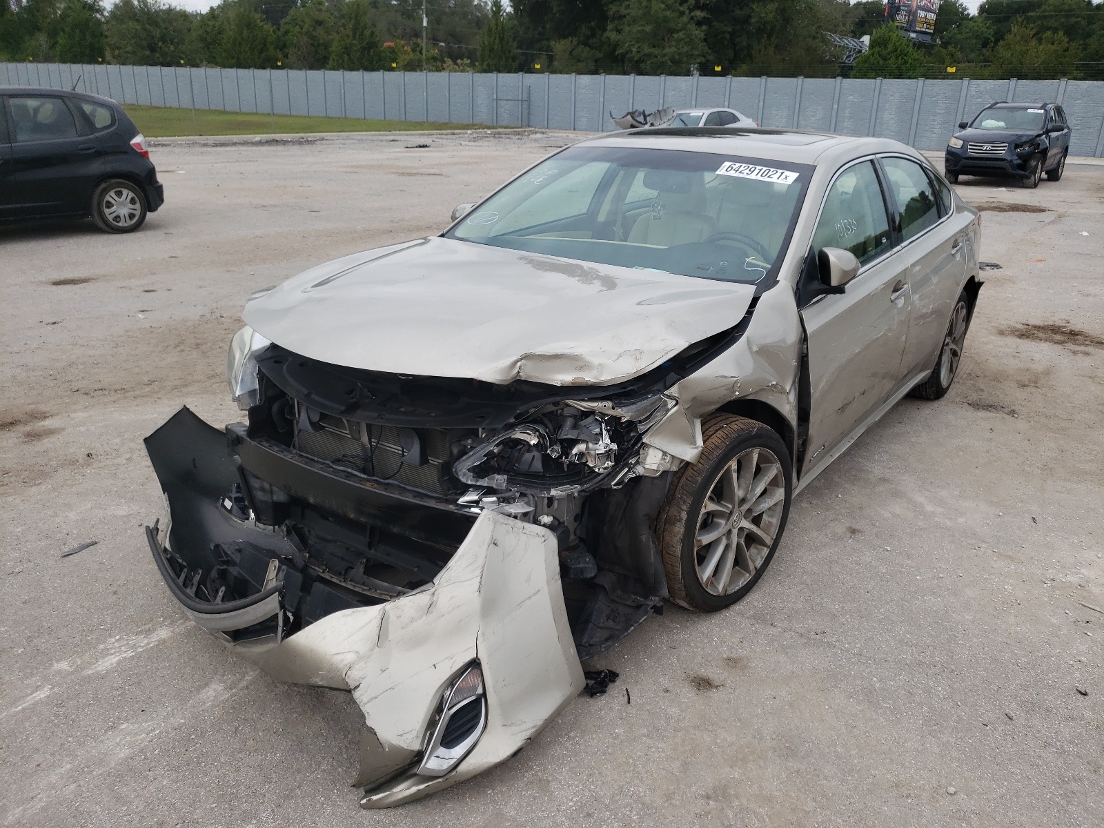 Photo 2 from auction – 2014 TOYOTA AVALON HYB with VIN 4T1BD1EB8EU030162