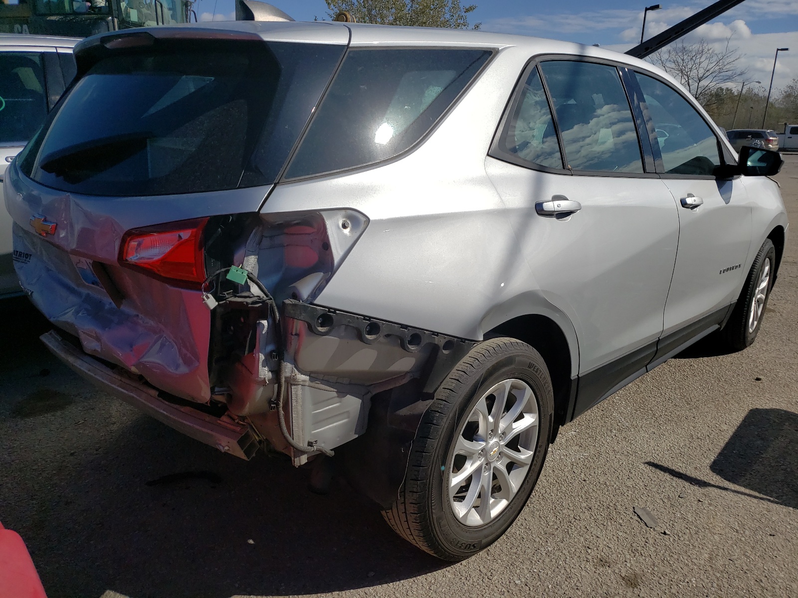 Photo 4 from auction – 2018 CHEVROLET EQUINOX LS with VIN 2GNAXHEV5J6210953