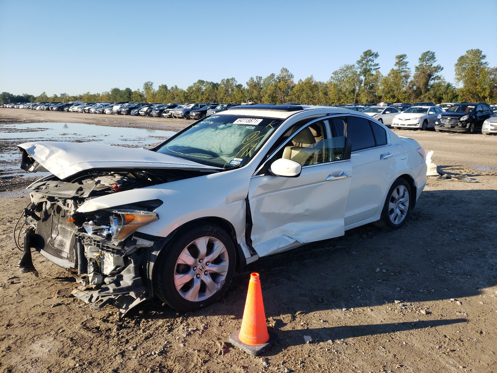 Photo 2 from auction – 2010 HONDA ACCORD EXL with VIN 1HGCP3F87AA021982