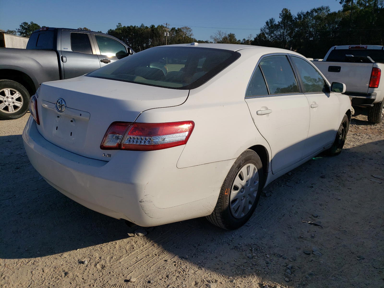 Photo 4 from auction – 2011 TOYOTA CAMRY with VIN 4T1BF3EK6BU683400