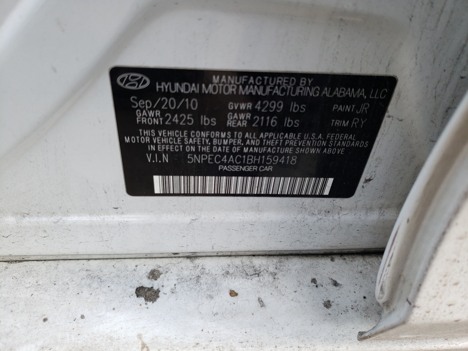Photo 10 from auction – 2011 HYUNDAI SONATA SE with VIN 5NPEC4AC1BH159418