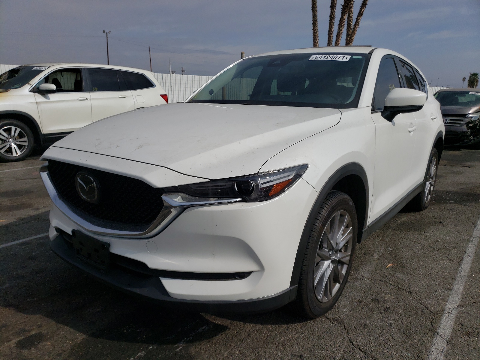 Photo 2 from auction – 2020 MAZDA CX-5 GRAND with VIN JM3KFADM0L0807172