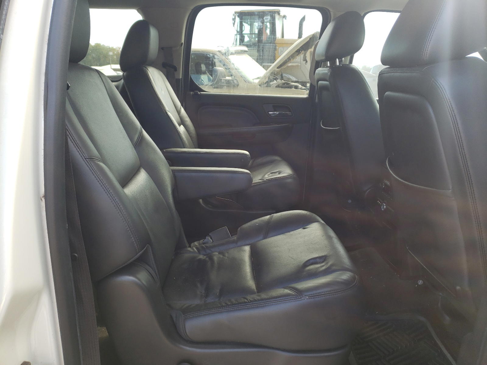 Photo 6 from auction – 2014 CADILLAC ESCALADE E with VIN 1GYS4HEF2ER189031