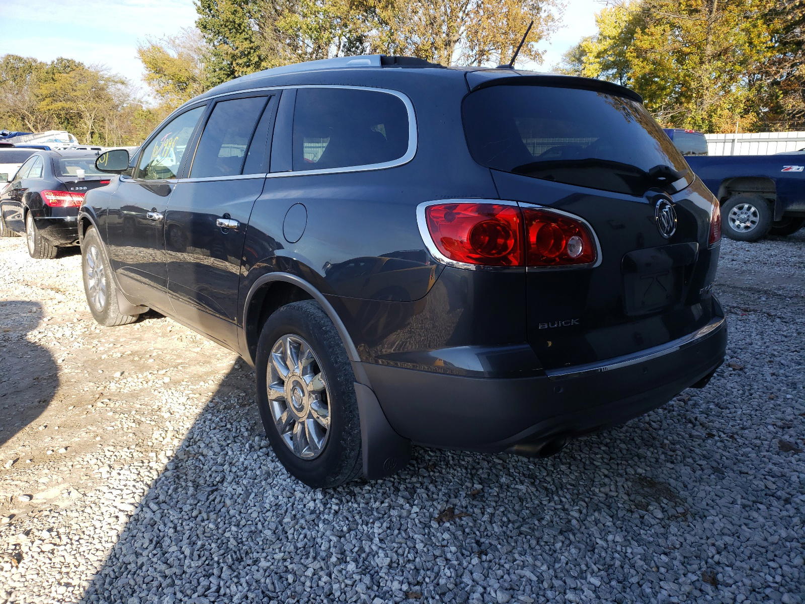 Photo 3 from auction – 2011 BUICK ENCLAVE CX with VIN 5GAKVBED1BJ287669
