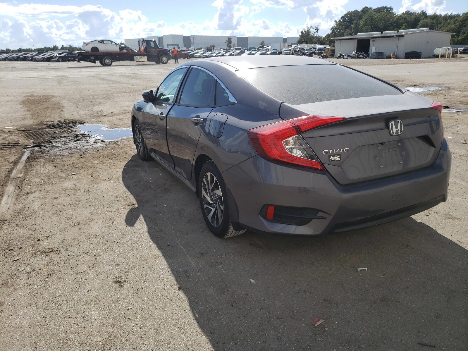 Photo 3 from auction – 2016 HONDA CIVIC EX with VIN 2HGFC2F72GH506177