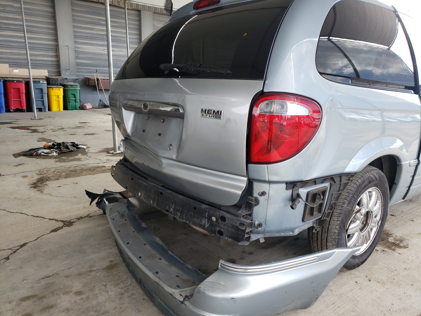 Photo 9 from auction – 2006 CHRYSLER TOWN & COU with VIN 2A8GP64L66R716362