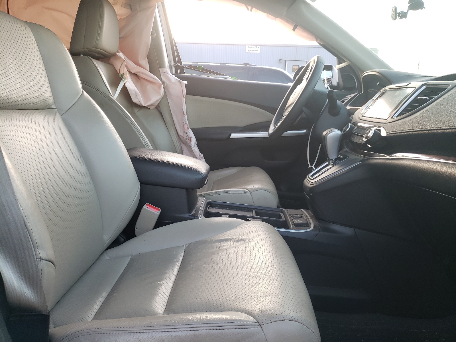 Photo 5 from auction – 2016 HONDA CR-V EXL with VIN 5J6RM4H70GL135258