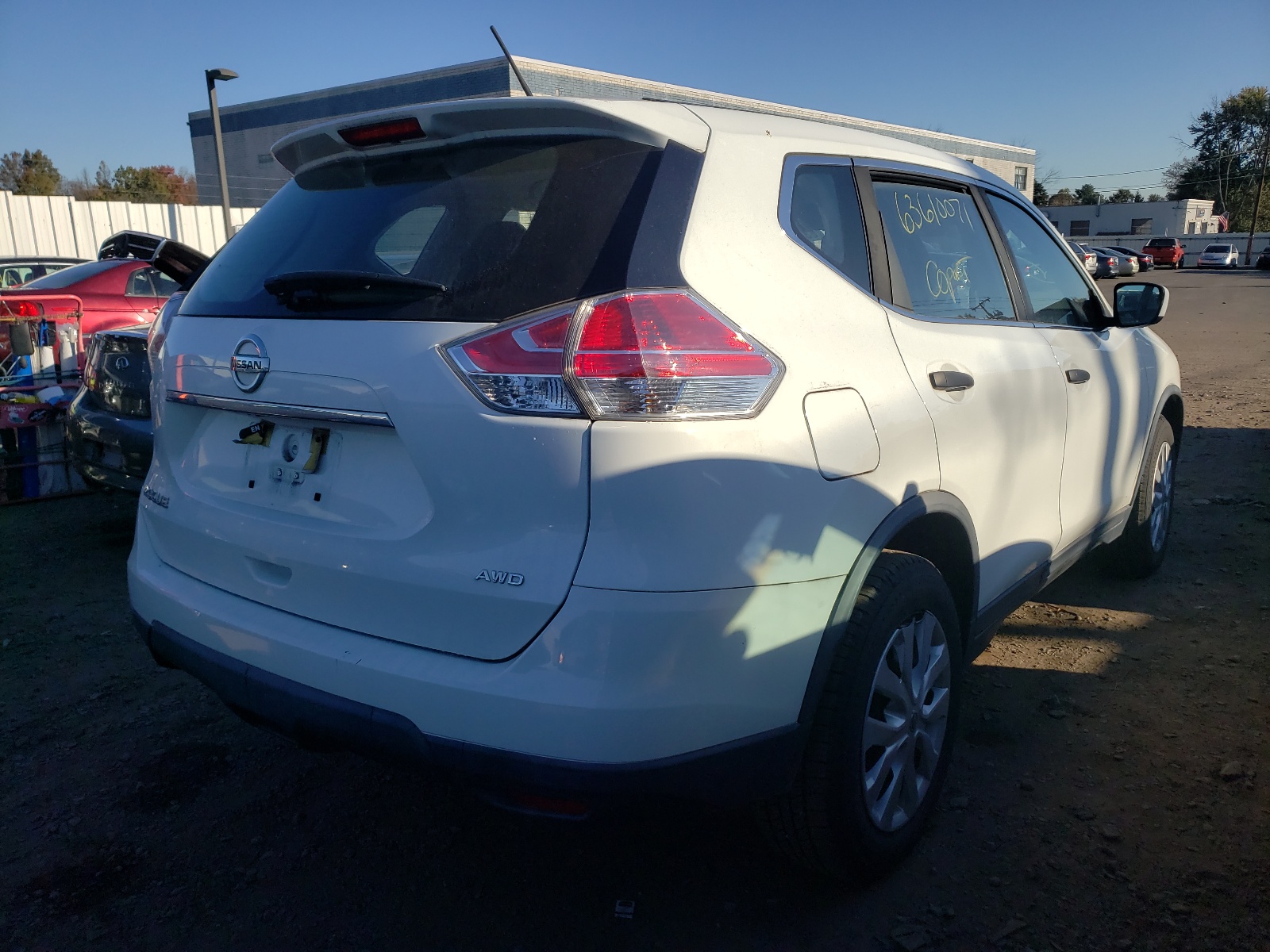 Photo 4 from auction – 2016 NISSAN ROGUE S with VIN KNMAT2MV1GP669988