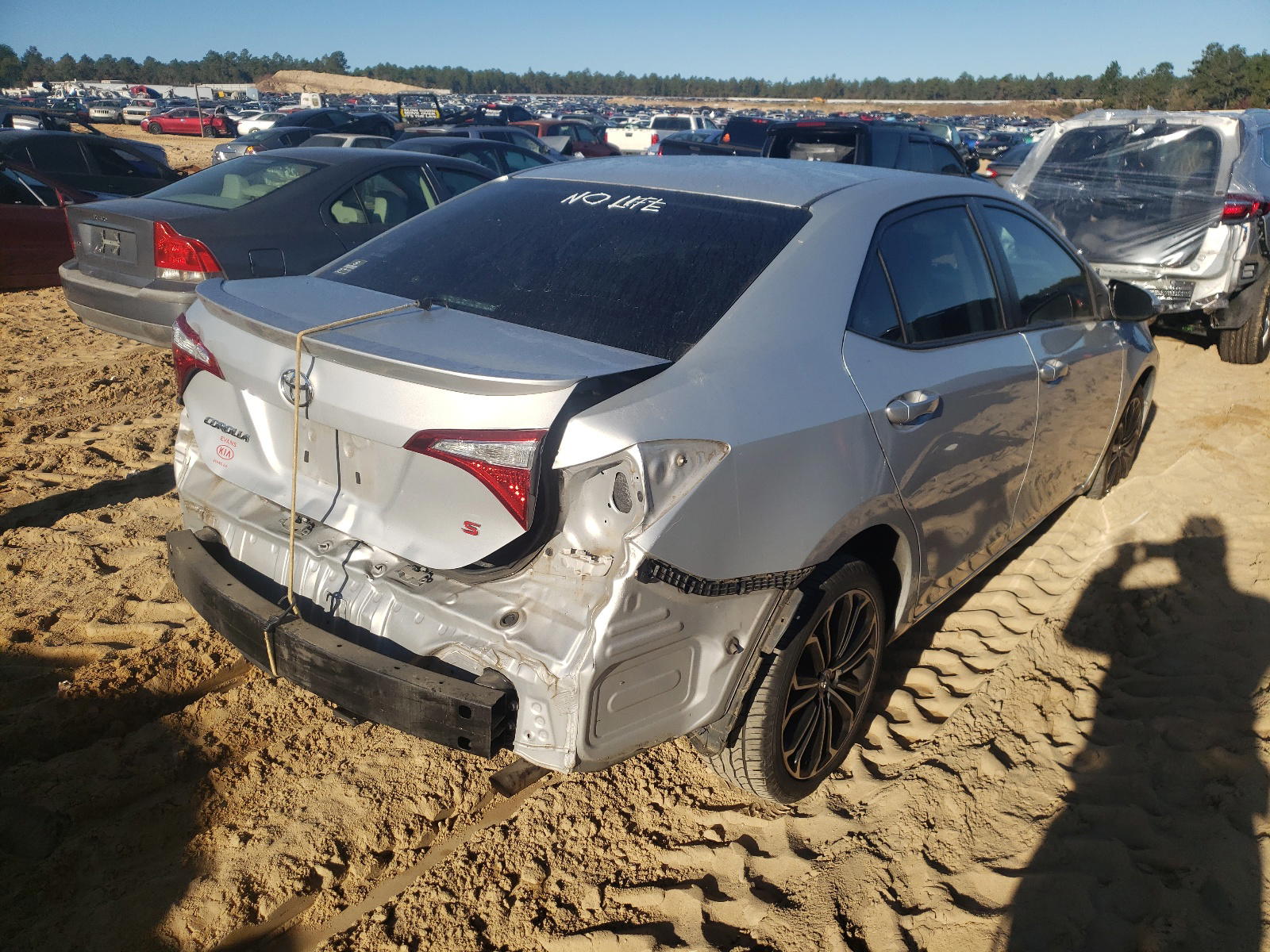 Photo 4 from auction – 2015 TOYOTA COROLLA L with VIN 2T1BURHE8FC264700