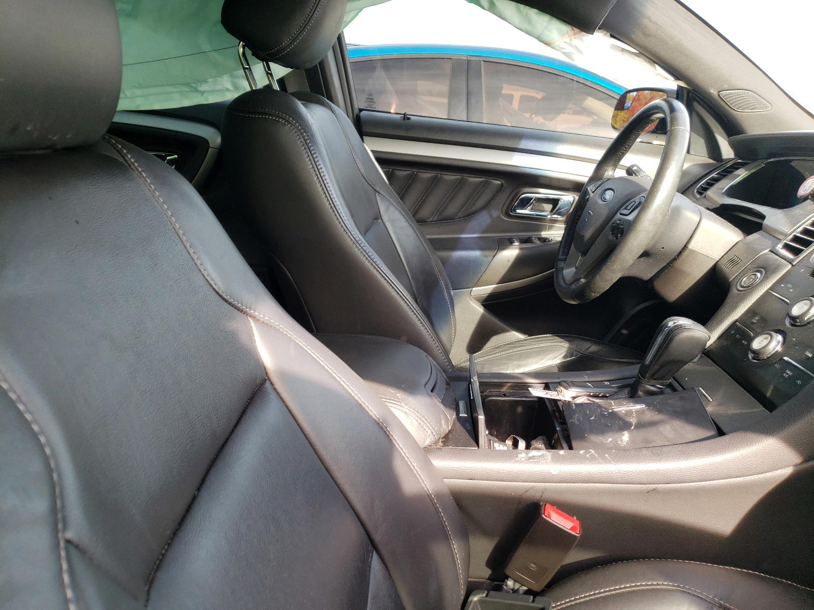 Photo 5 from auction – 2016 FORD TAURUS SEL with VIN 1FAHP2E88GG153581
