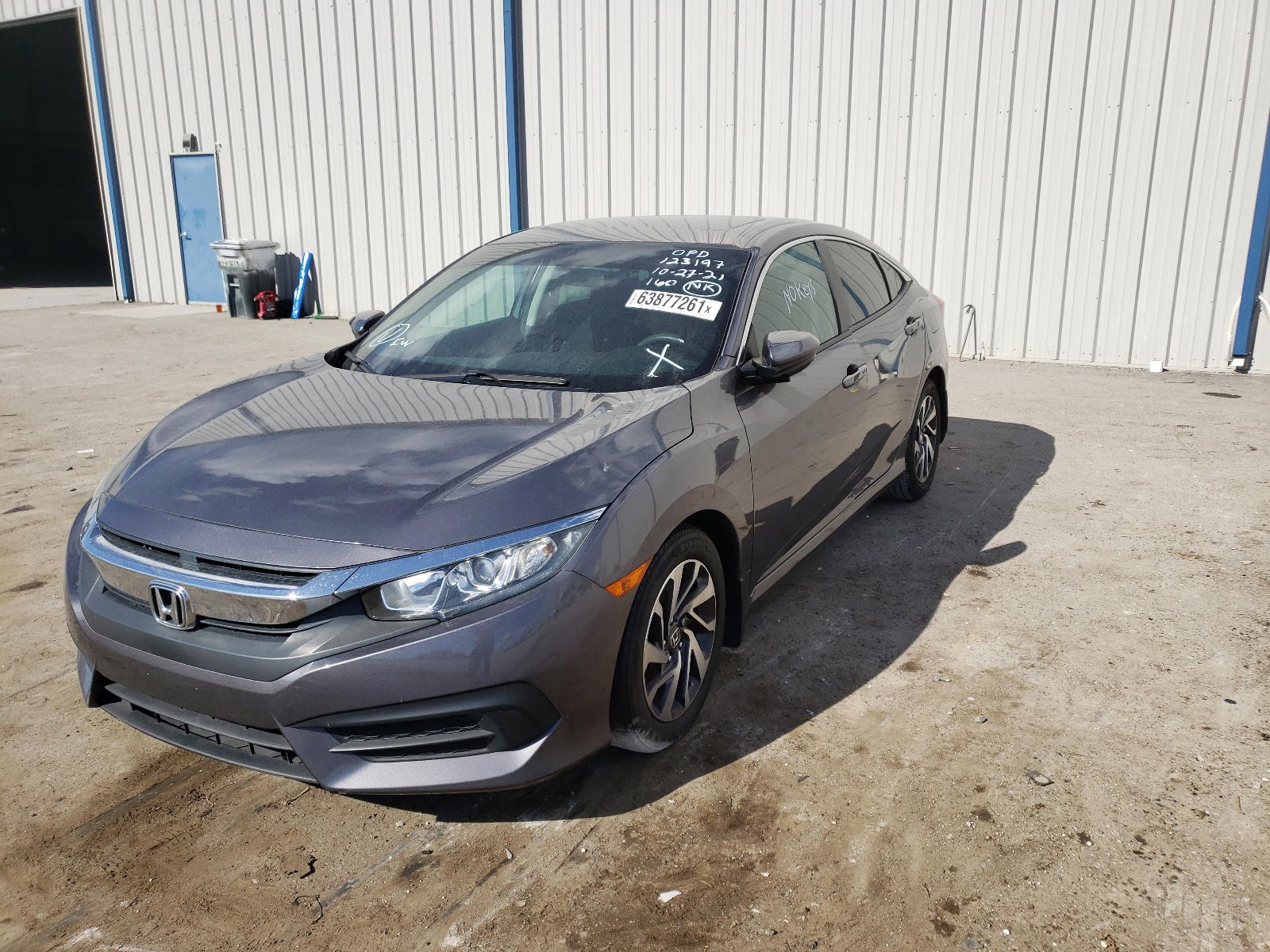 Photo 2 from auction – 2016 HONDA CIVIC EX with VIN 2HGFC2F72GH506177