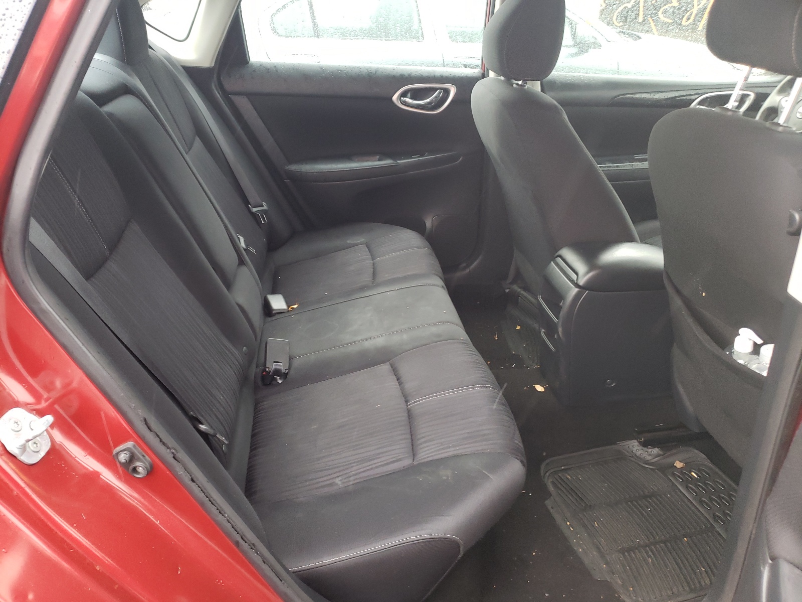 Photo 6 from auction – 2016 NISSAN SENTRA S with VIN 3N1AB7AP7GL653878