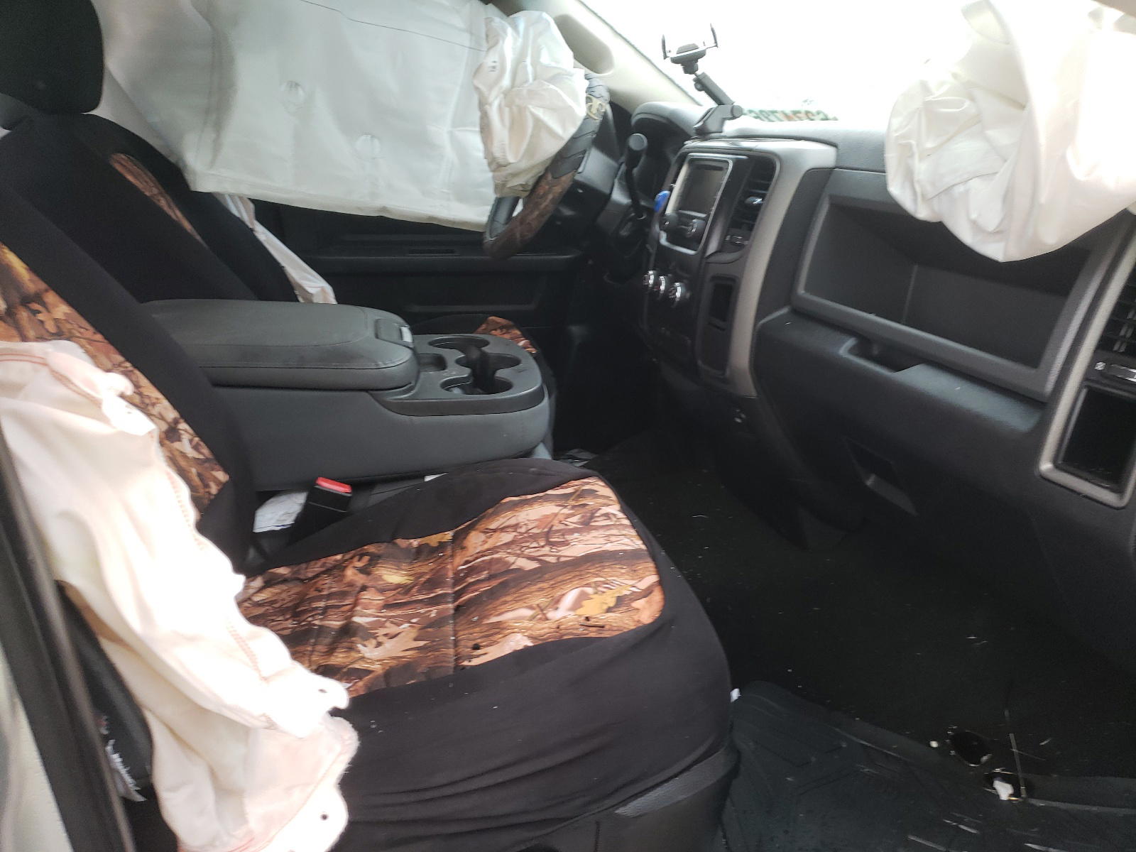 Photo 5 from auction – 2014 RAM 1500 ST with VIN 1C6RR6FT5ES101121