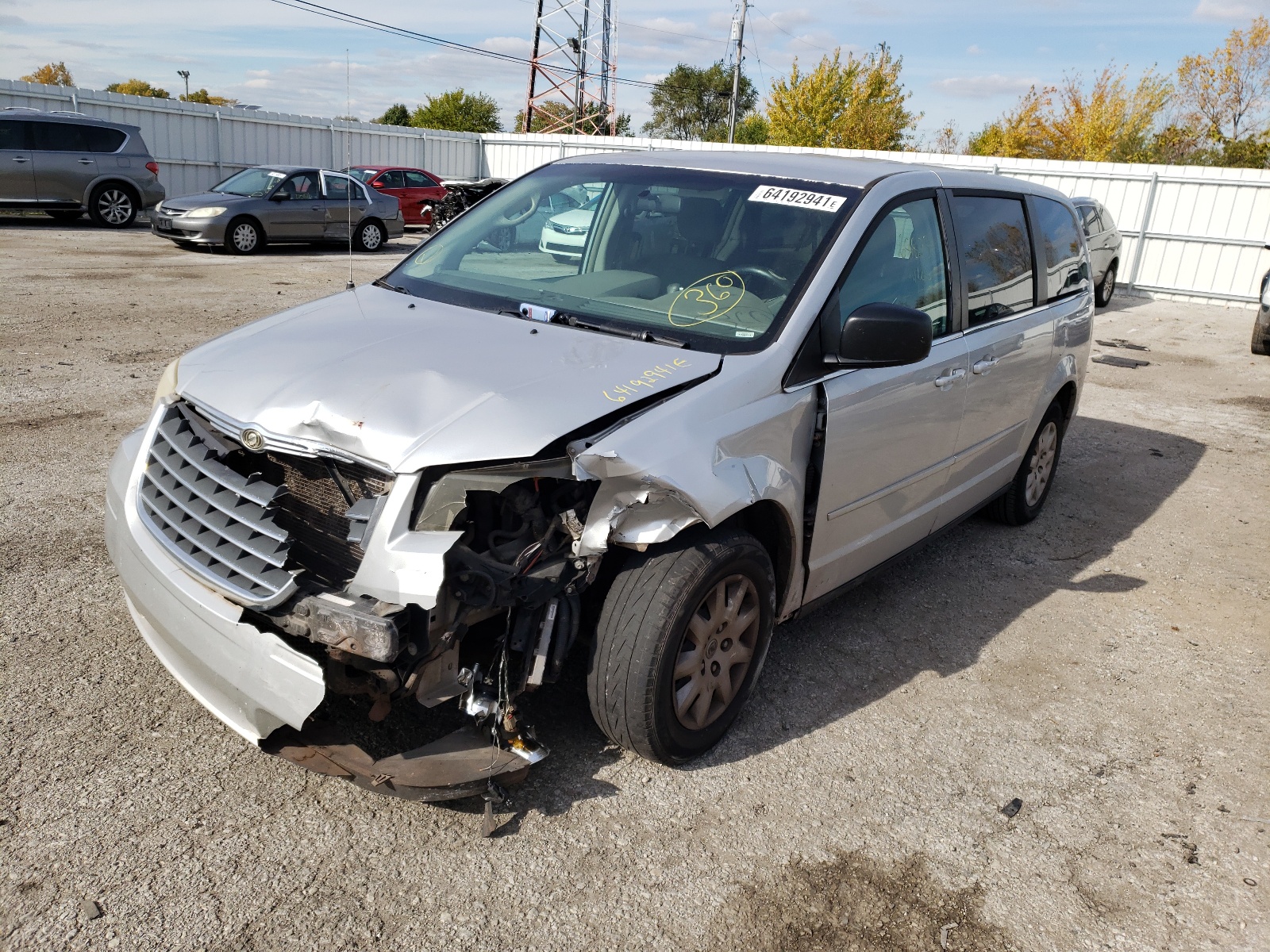 Photo 9 from auction – 2009 CHRYSLER TOWN & COU with VIN 2A8HR44E19R549062