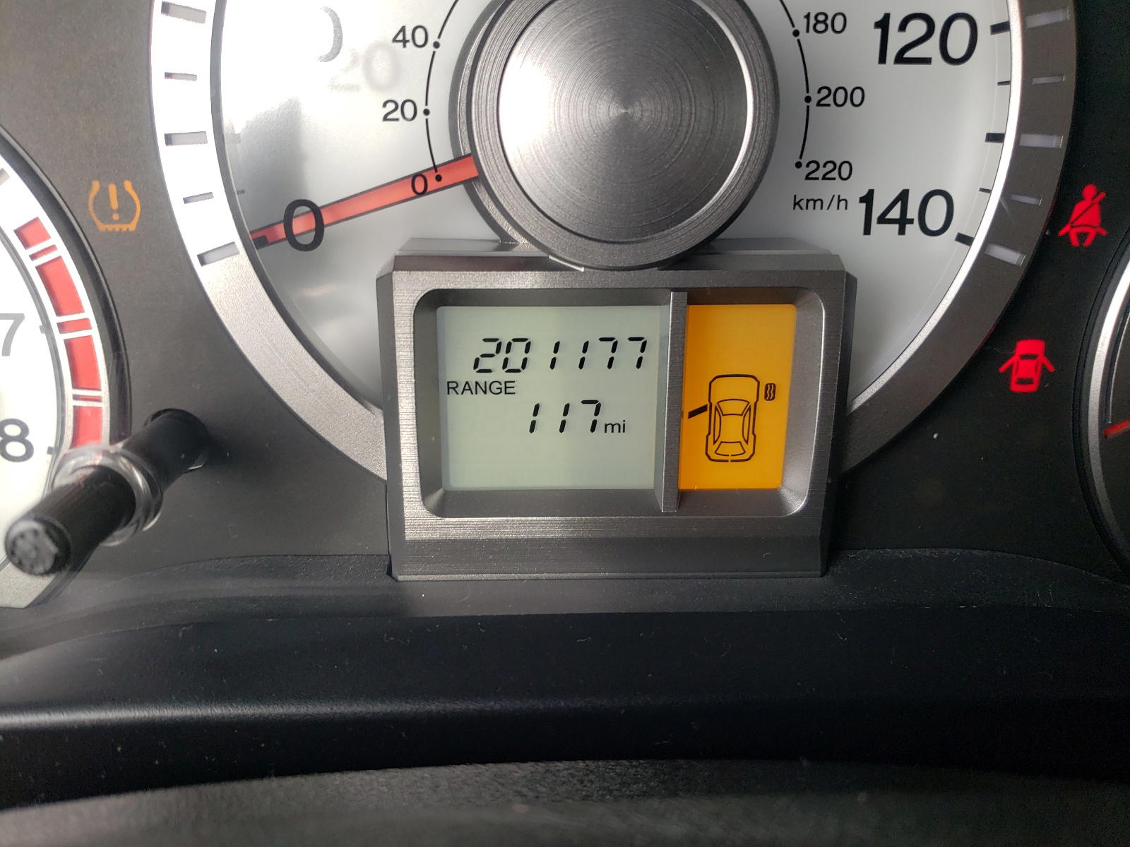 Photo 8 from auction – 2011 HONDA PILOT LX with VIN 5FNYF3H21BB033652