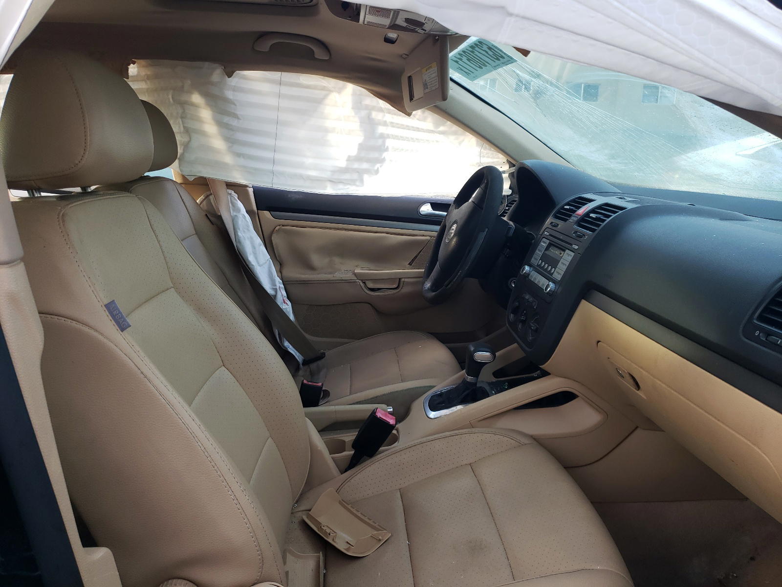 Photo 5 from auction – 2007 VOLKSWAGEN JETTA WOLF with VIN 3VWEF71K07M177570