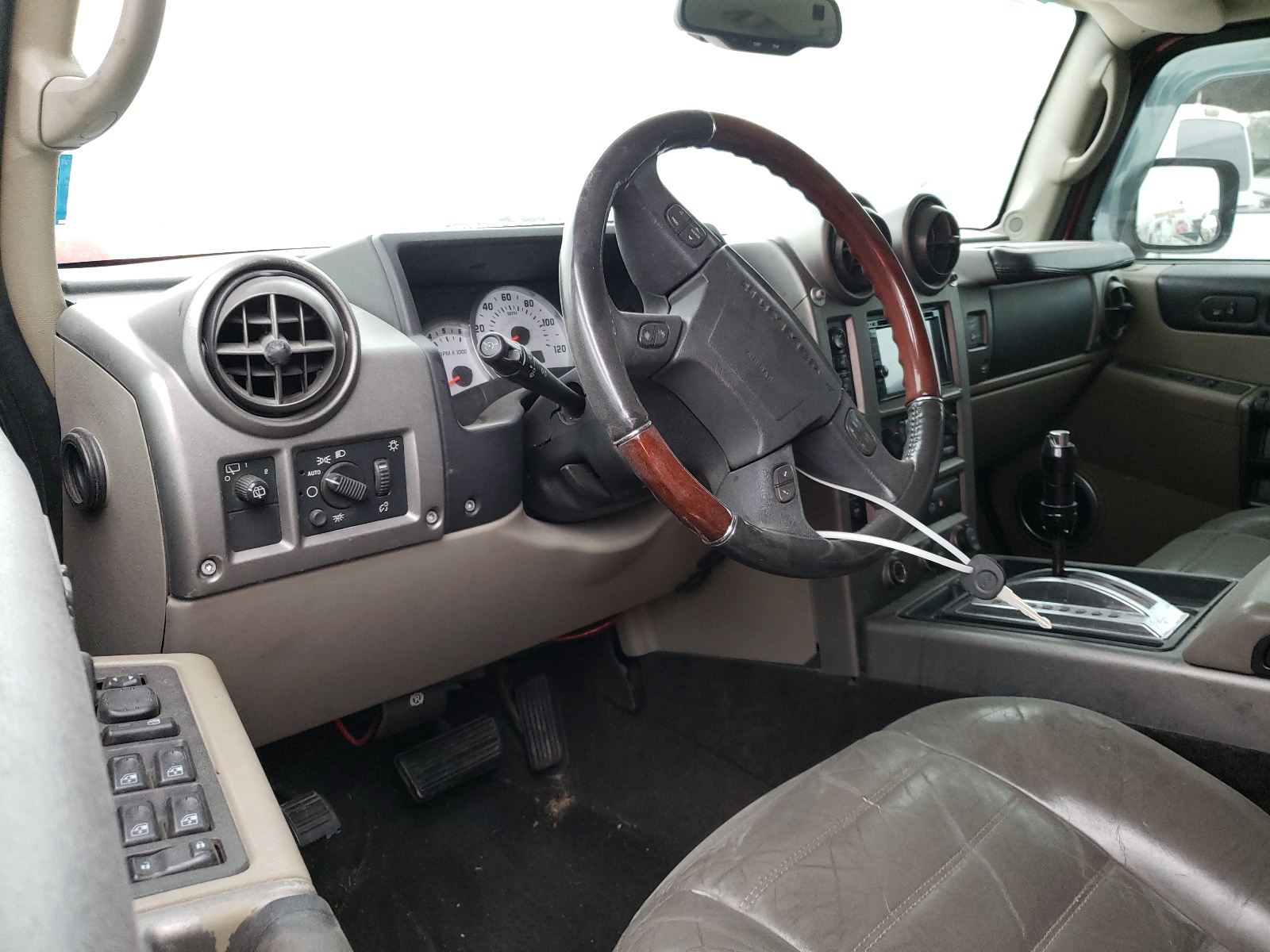 Foto 9 de la subasta – 2003 HUMMER H2 con VIN 5GRGN23U93H122094