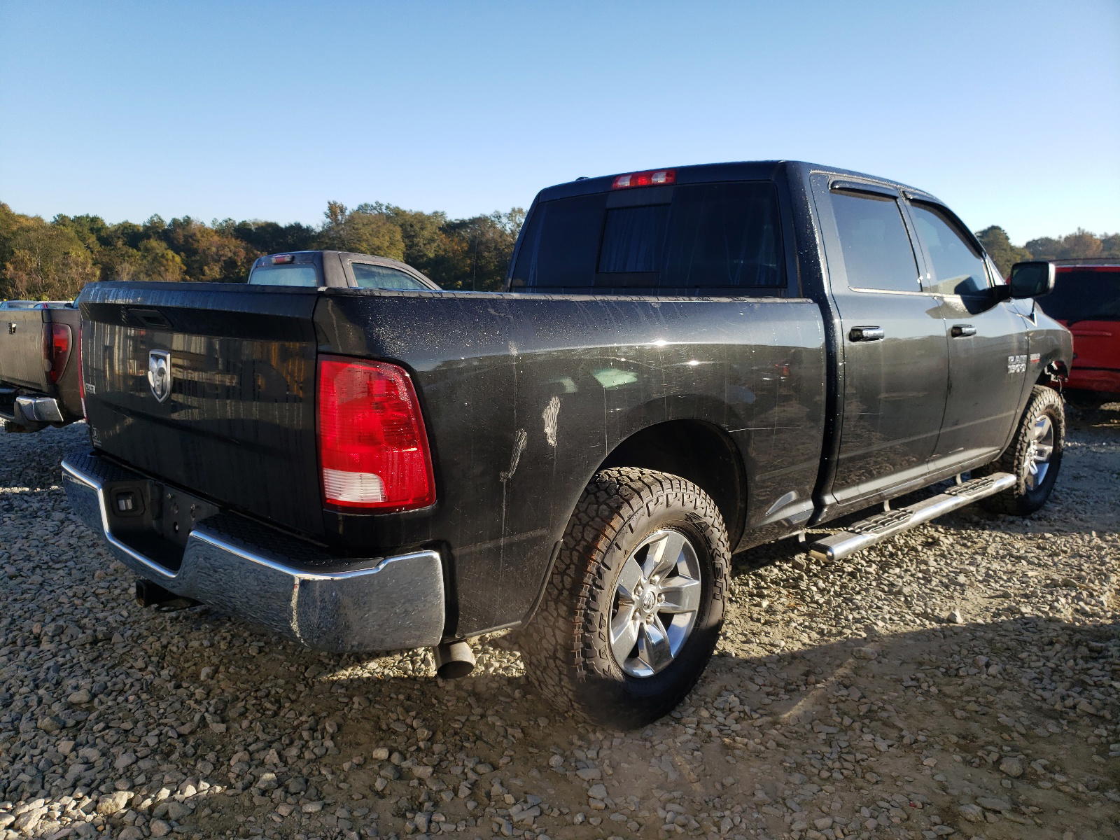Photo 4 from auction – 2017 RAM 1500 SLT with VIN 1C6RR6TT1HS555911
