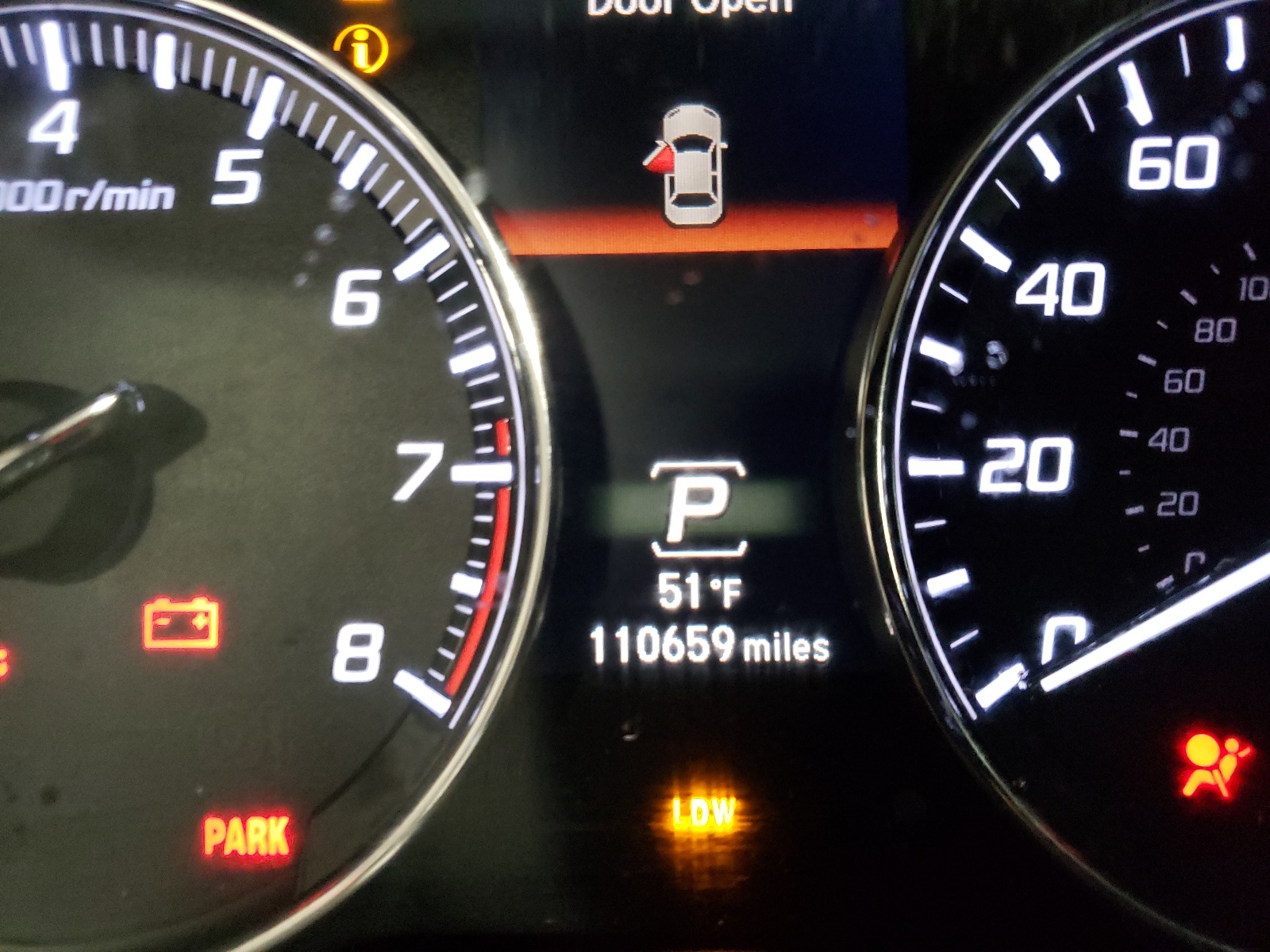 Zdjęcie 8 z aukcji – 2015 ACURA RLX TECH z VIN JH4KC1F52FC000645